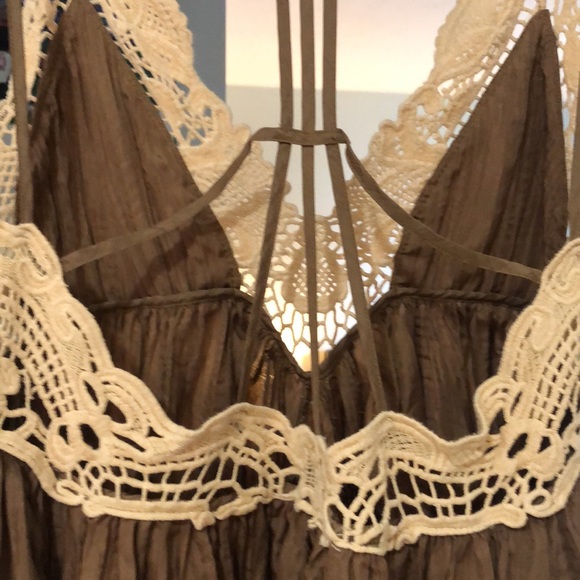 BNWOT Breathless Mini in Martini - Picture 5 of 5